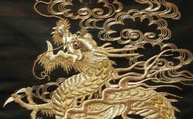 dragon-moon
